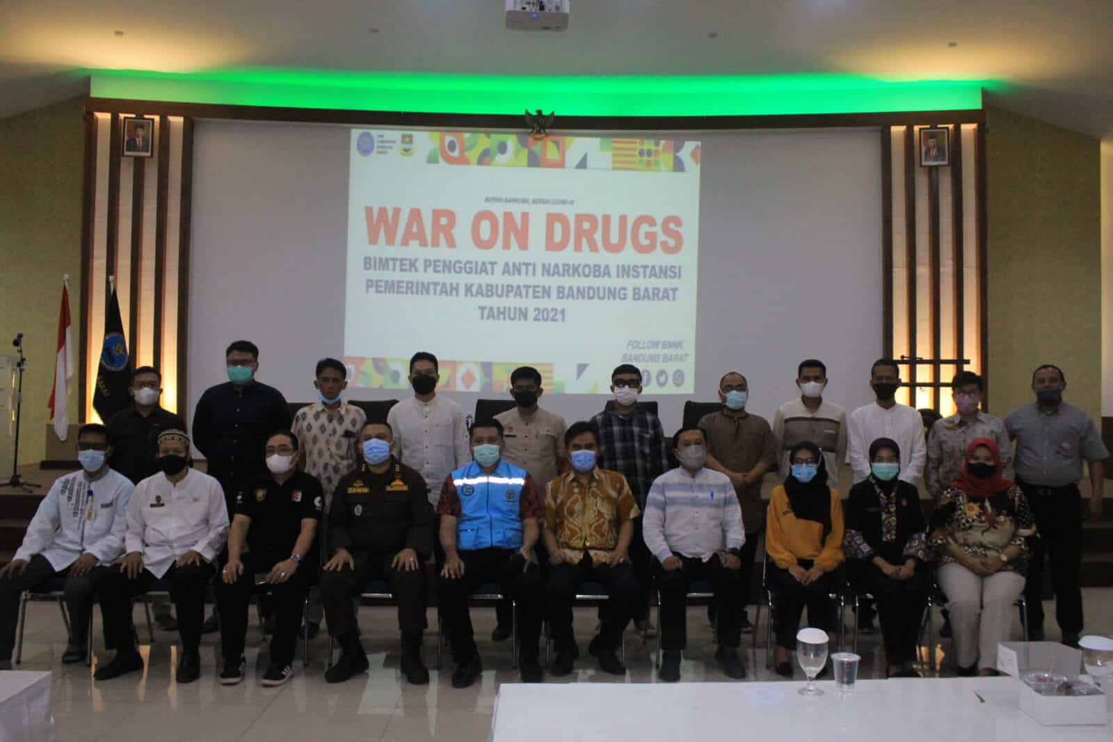 BIMTEK PENGGIAT ANTI NARKOBA INSTANSI PEMERINTAH KABUPATEN BANDUNG BARAT BIMTEK PENGGIAT ANTI NARKOBA INSTANSI PEMERINTAH KABUPATEN BANDUNG BARAT