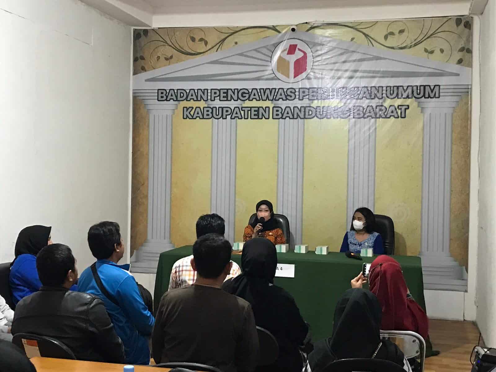 Deteksi Dini Penyalahgunaan Narkotika (Tes Urin) dan Penandatanganan Nota Kesepahaman dengan Bawaslu Kab. Bandung Barat Deteksi Dini Penyalahgunaan Narkotika (Tes Urin) dan Penandatanganan Nota Kesepahaman dengan Bawaslu Kab. Bandung Barat