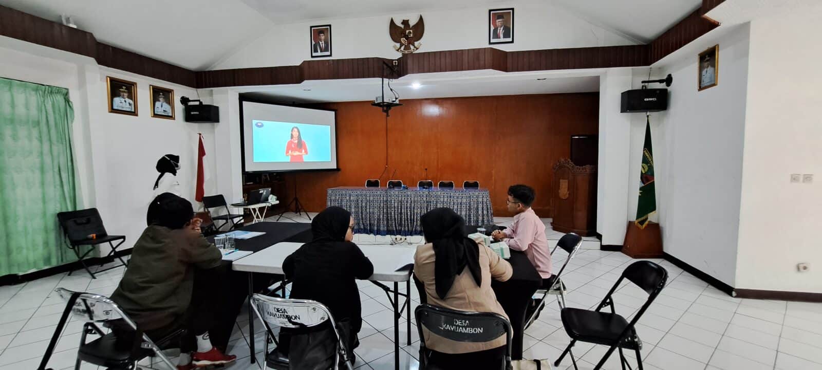 Bimbingan Teknis Petugas Intervensi Berbasis Masyarakat Di Desa Kayuambon