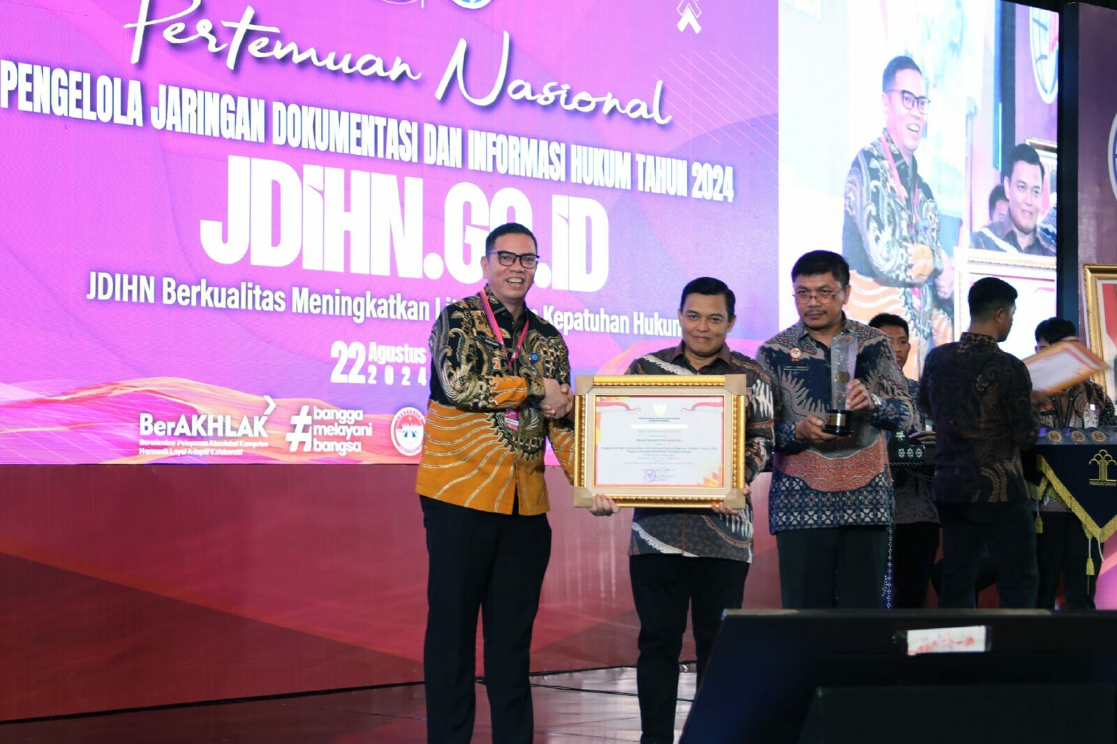 BNN RAIH PENGHARGAAN JDIHN AWARD 2024