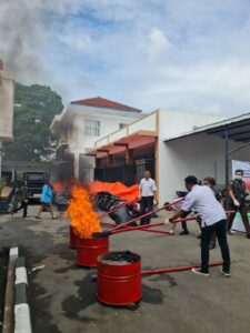PEMUSNAHAN BARANG BUKTI KEJAKSAAN NEGERI KOTA CIMAHI